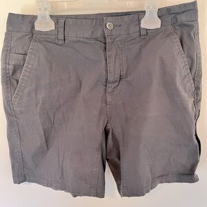 Mountain Hardware Shorts. Size 32 Men’s
